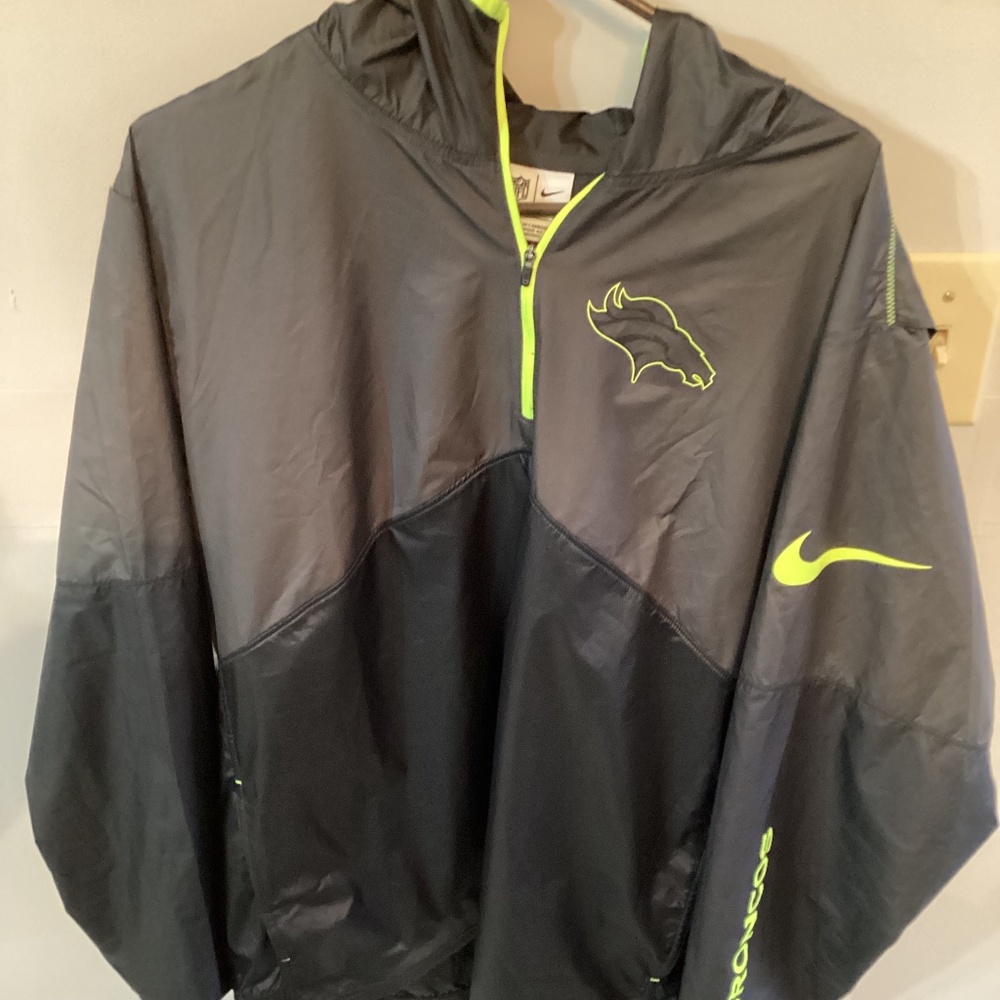 Denver Broncos nike volt pullover, mens large